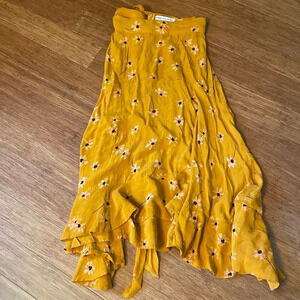 Faithful the Brand - golden floral skirt - size L - asymmetrical hem